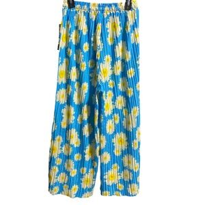 S Christiana Blue Daisy Pleated Pants – Size L/XL